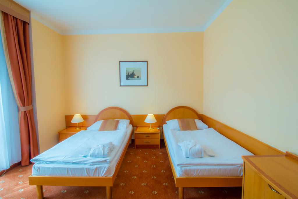 Hotel Ensana Hvezda - Imperial - Neapol